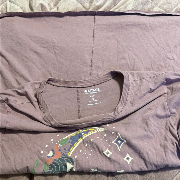 Torrid Women's Graphic Tee in Mauve - Picture 2 of 3